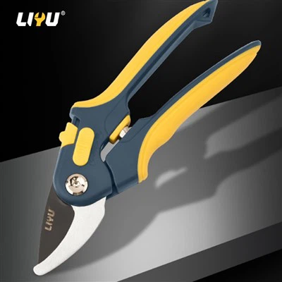 Cov txiv hmab txiv ntoo scissors lub vaj greating txiab txiab